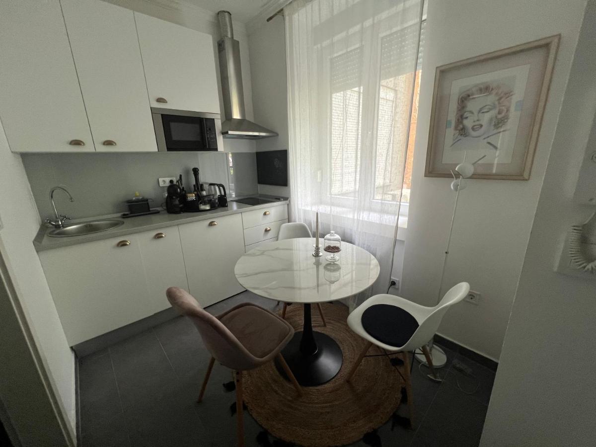 Center City Apartment 2 Zagabria Esterno foto